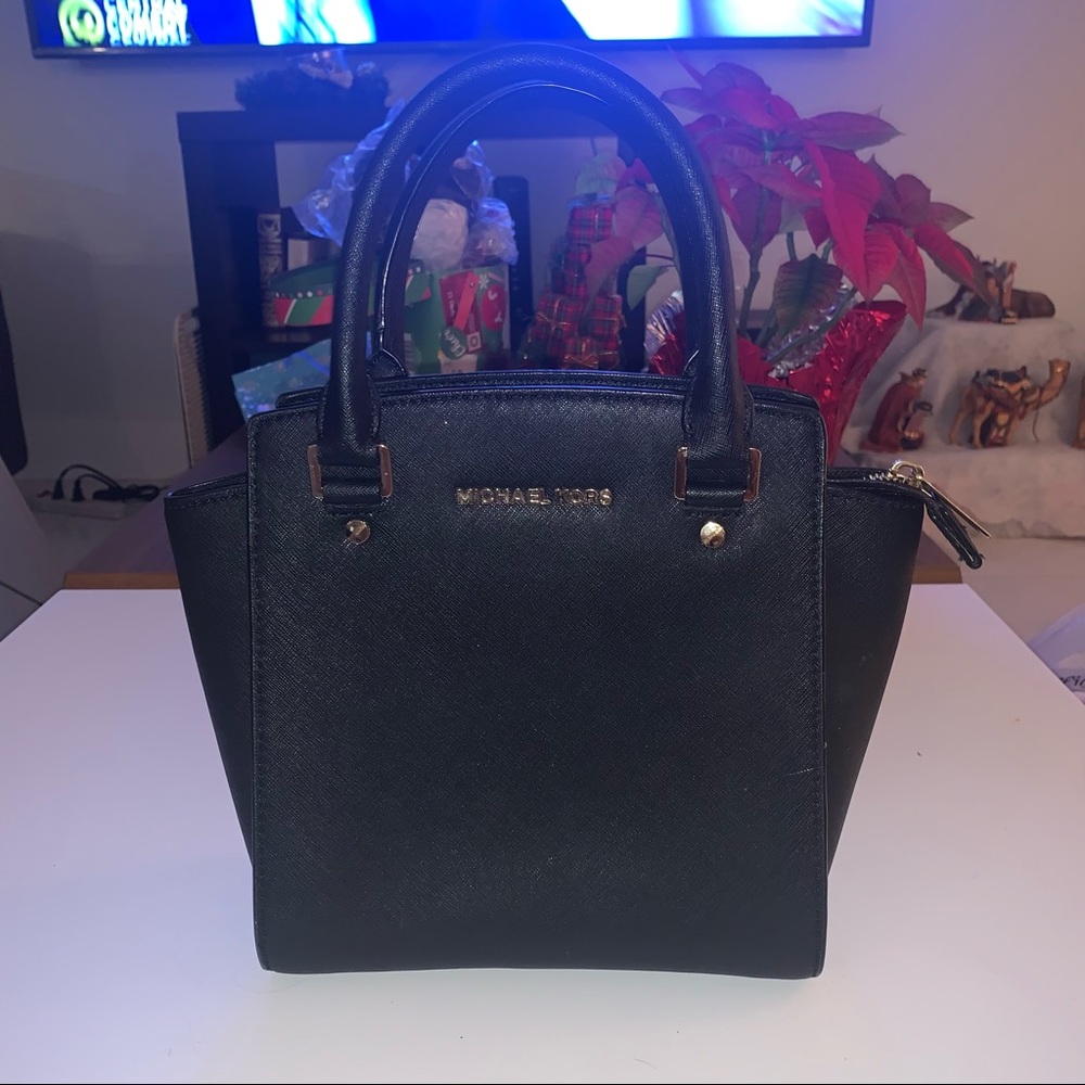 Black Michael Kors handbag